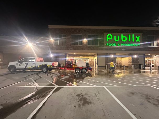 Limpieza a Presión Comercial (Pressure Washing)